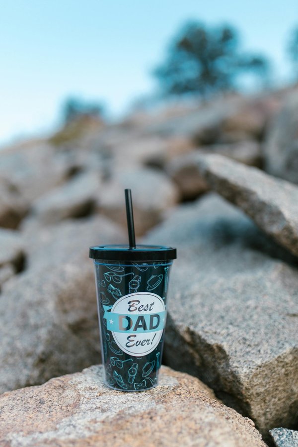 Discover the best insulated cups with straws for you